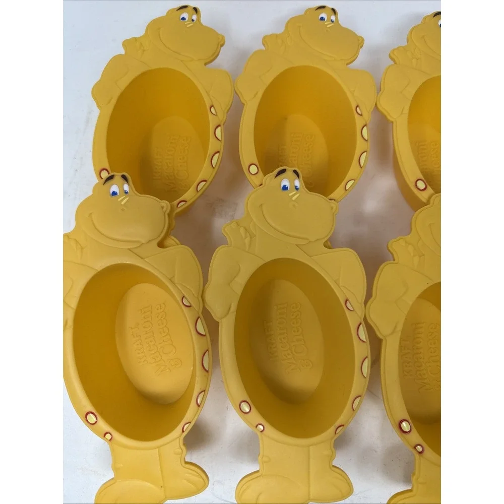 Lot of 8 Kraft Macaroni and Cheese Dinosaur Bowl Plastic Progressive